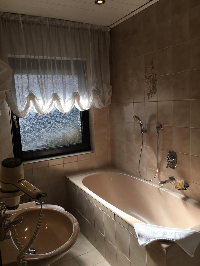 Gasthof Zur Sonne Winzenhohl Hösbach Dış mekan fotoğraf